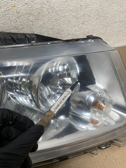 2011-2013 Jeep Grand Cherokee Right Passenger Xenon Headlight AH6799 DW5