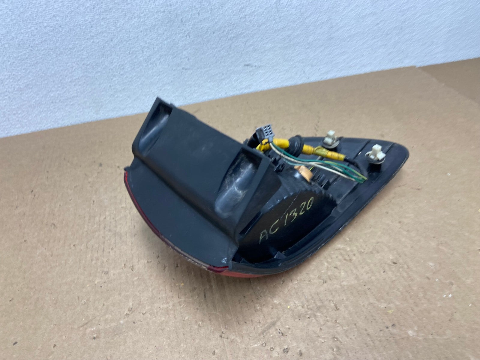 2001 2002 2003 Toyota Sienna Left Driver Lh Side Tail Light OEM AC1320 LK4
