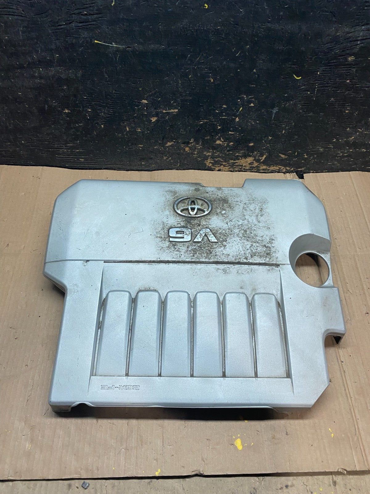 2008 to 2010 Toyota Highlander Top Engine Cover Lid OEM w4852 DG1