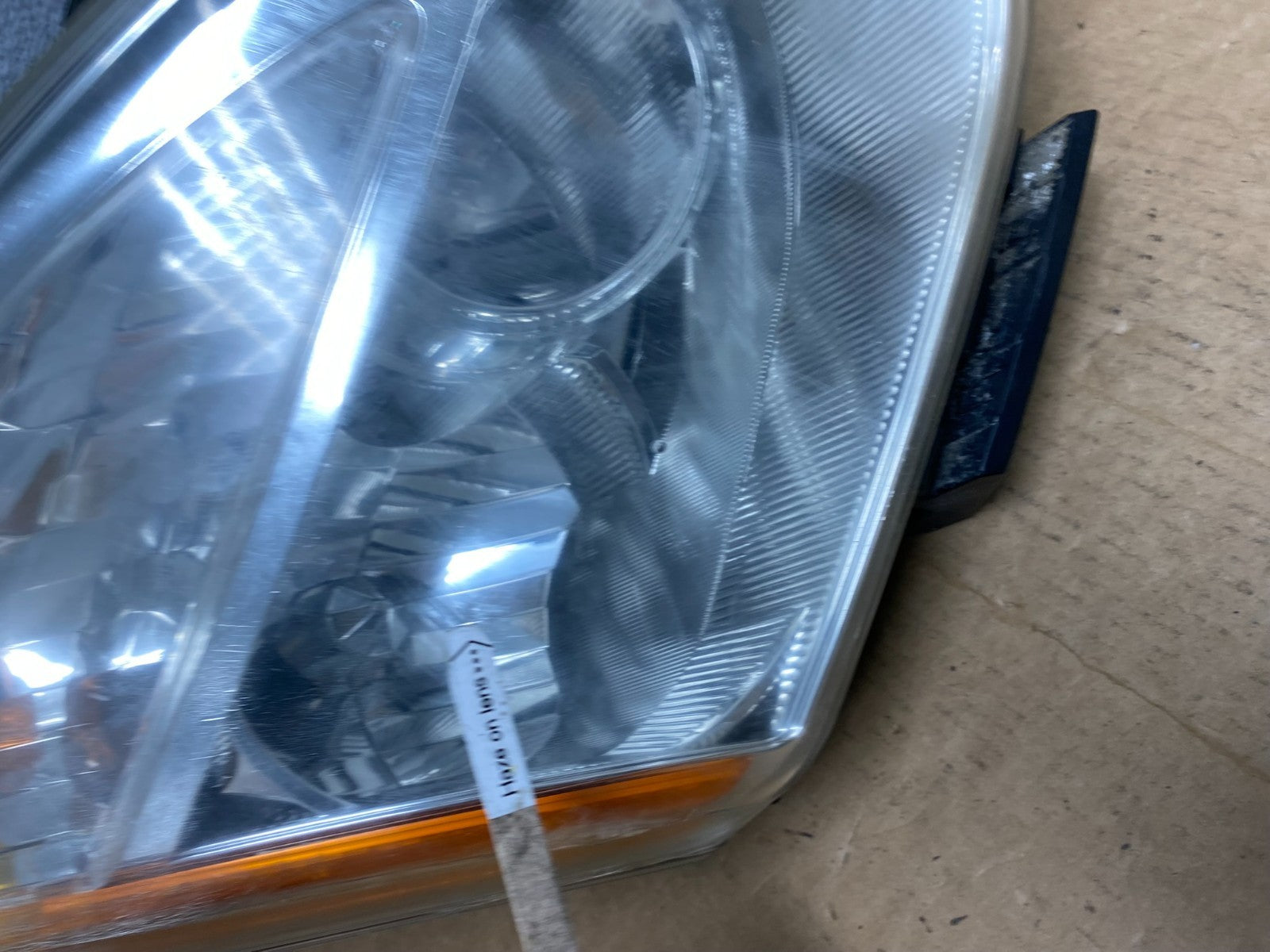 2009-2013 Nissan Rogue Right Passenger Halogen Headlight AD4521 DW5