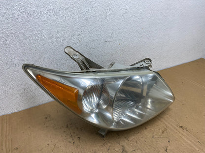 2005 to 2008 Pontiac Vibe Right Passenger RH Side Headlight Halogen AD37622