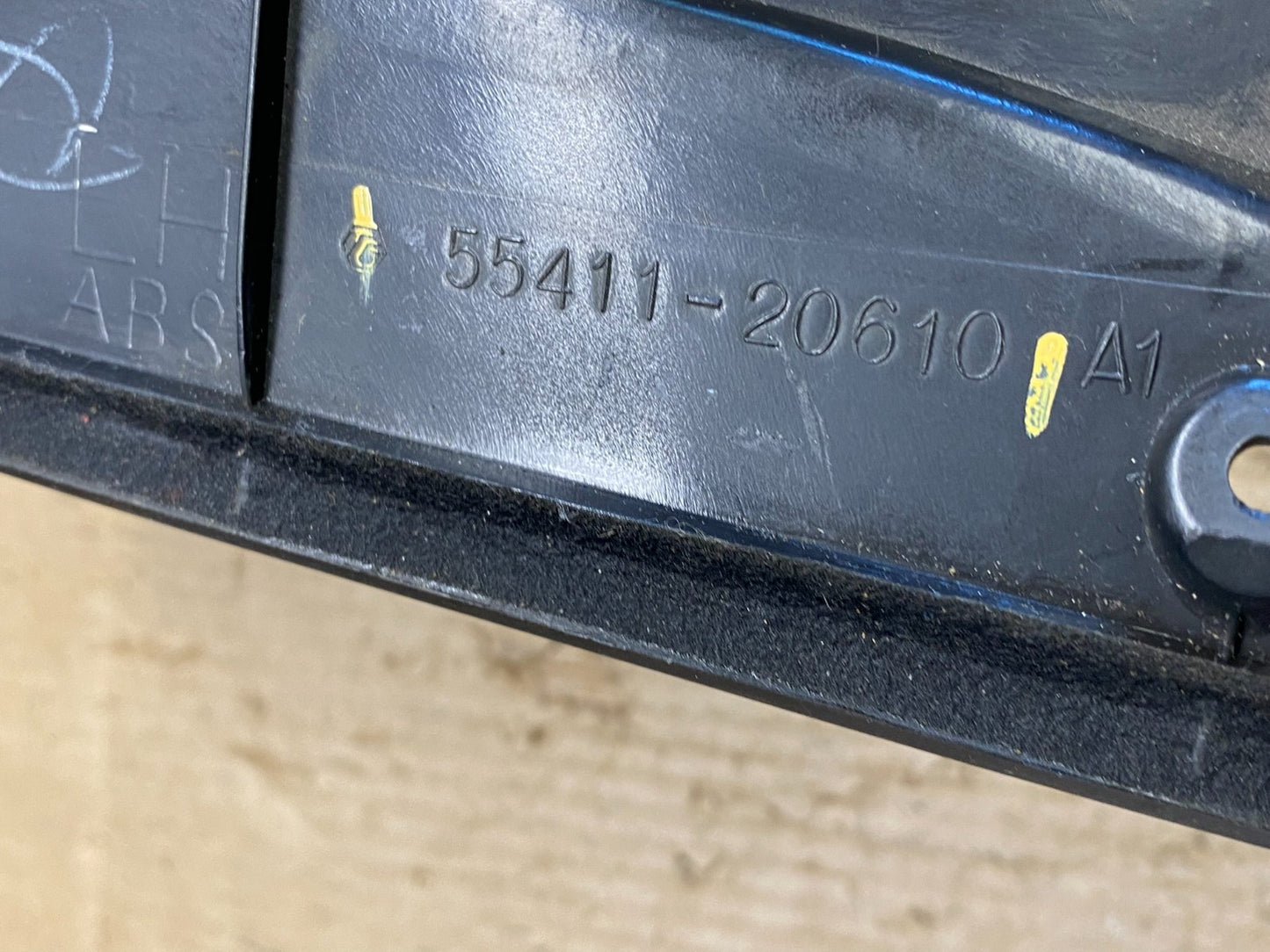 1990 to 1993 Toyota Celica Speedometer Cluster Climate Control Bezel  AC4703 DG6