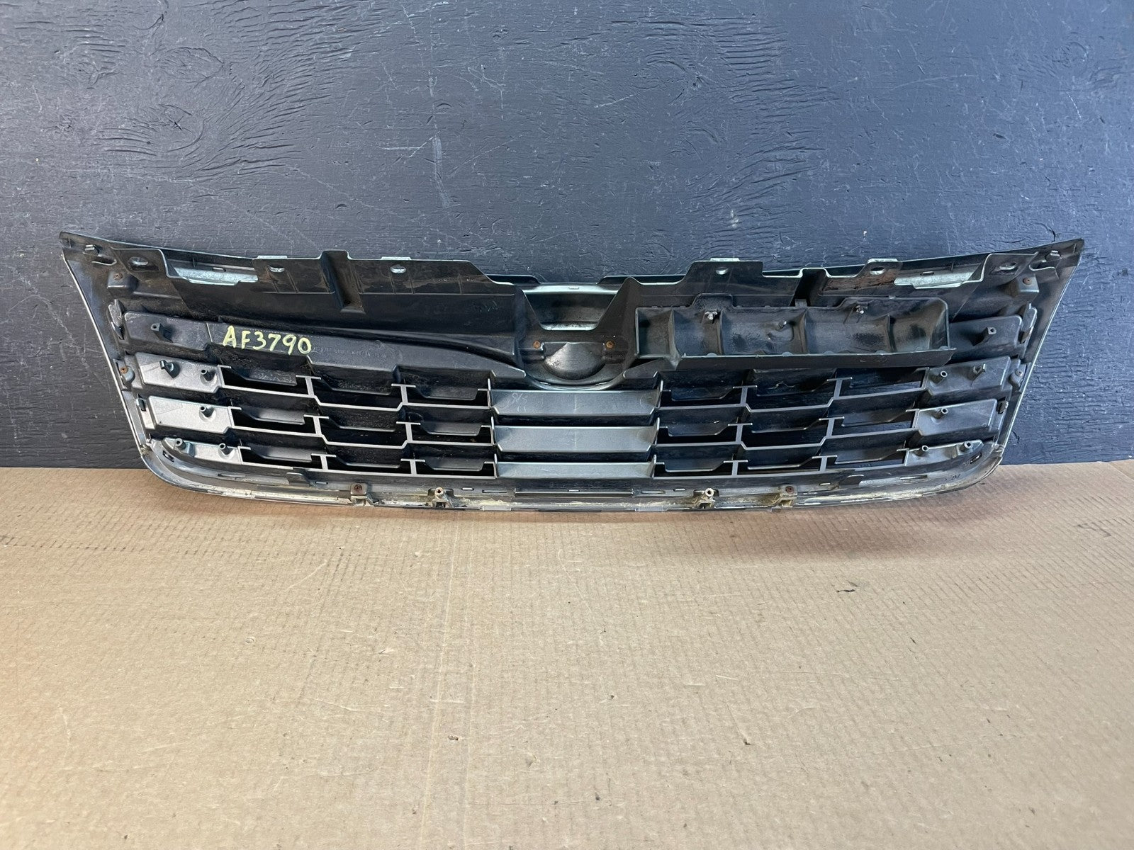2009 2010 Subaru Forester Front Upper Chrome Grille Grill AF3790 DG3