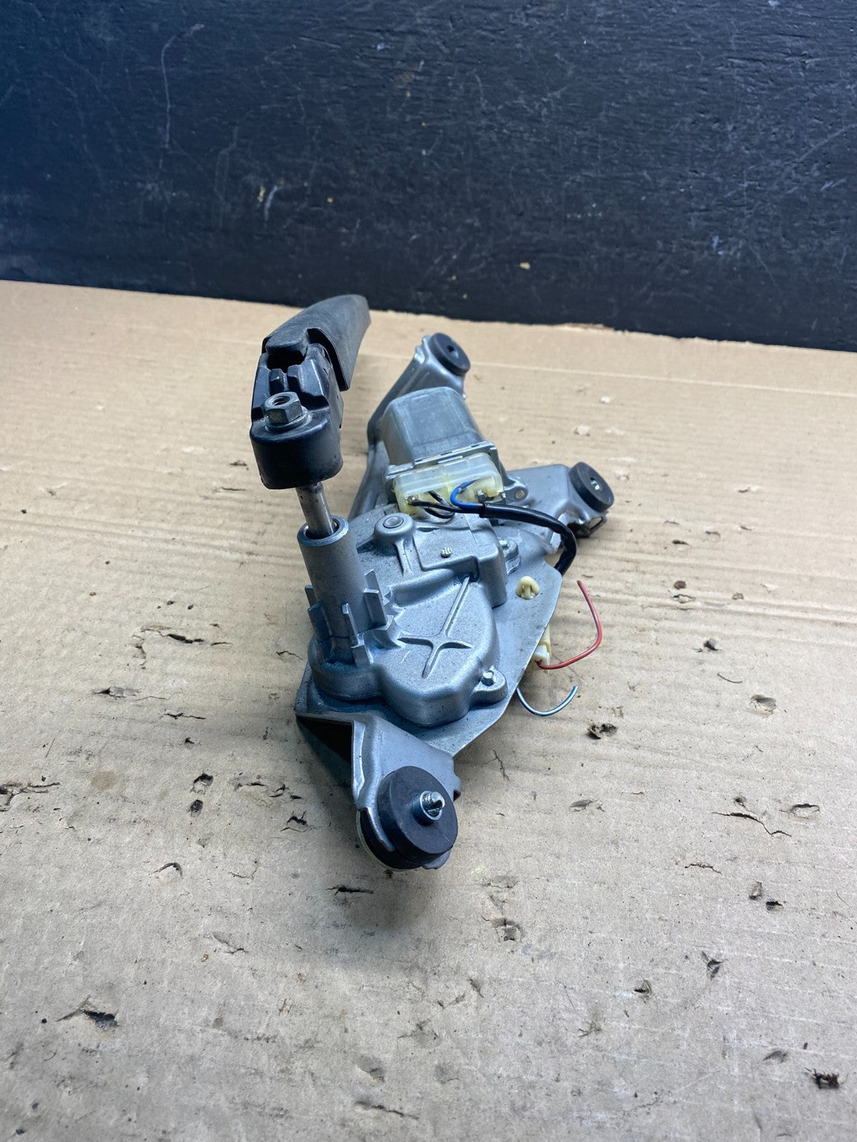 2007 to 2015 Mazda CX-9 CX9 Windshield Rear Wiper Motor ad9473 DG4