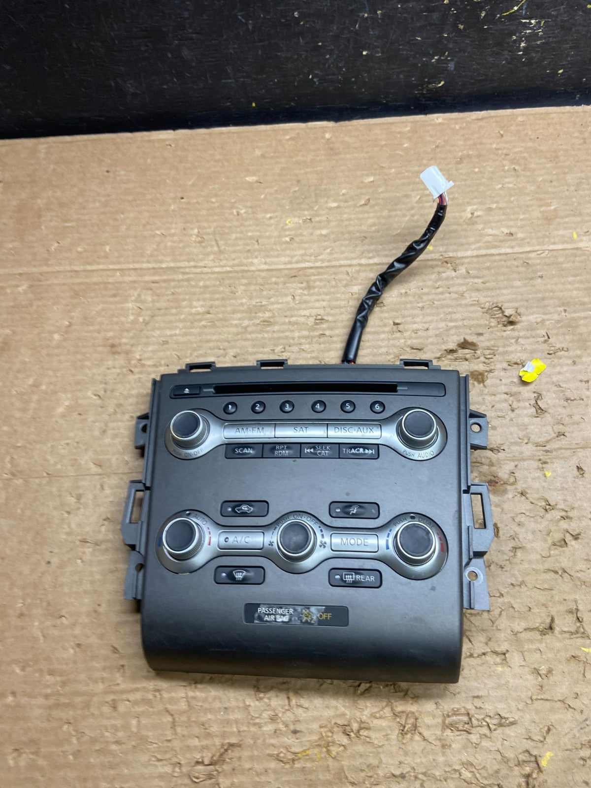 2010 - 2014 Nissan Murano Temperature Climate A/C AC Control Panel W3163 DG0