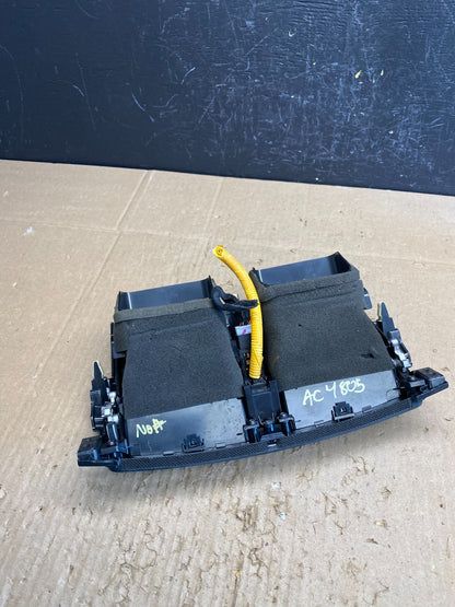 2009-2011 Kia Borrego Center Dash Hazard Air Vent Trim Panel 84740-2J50 AC4805DG6
