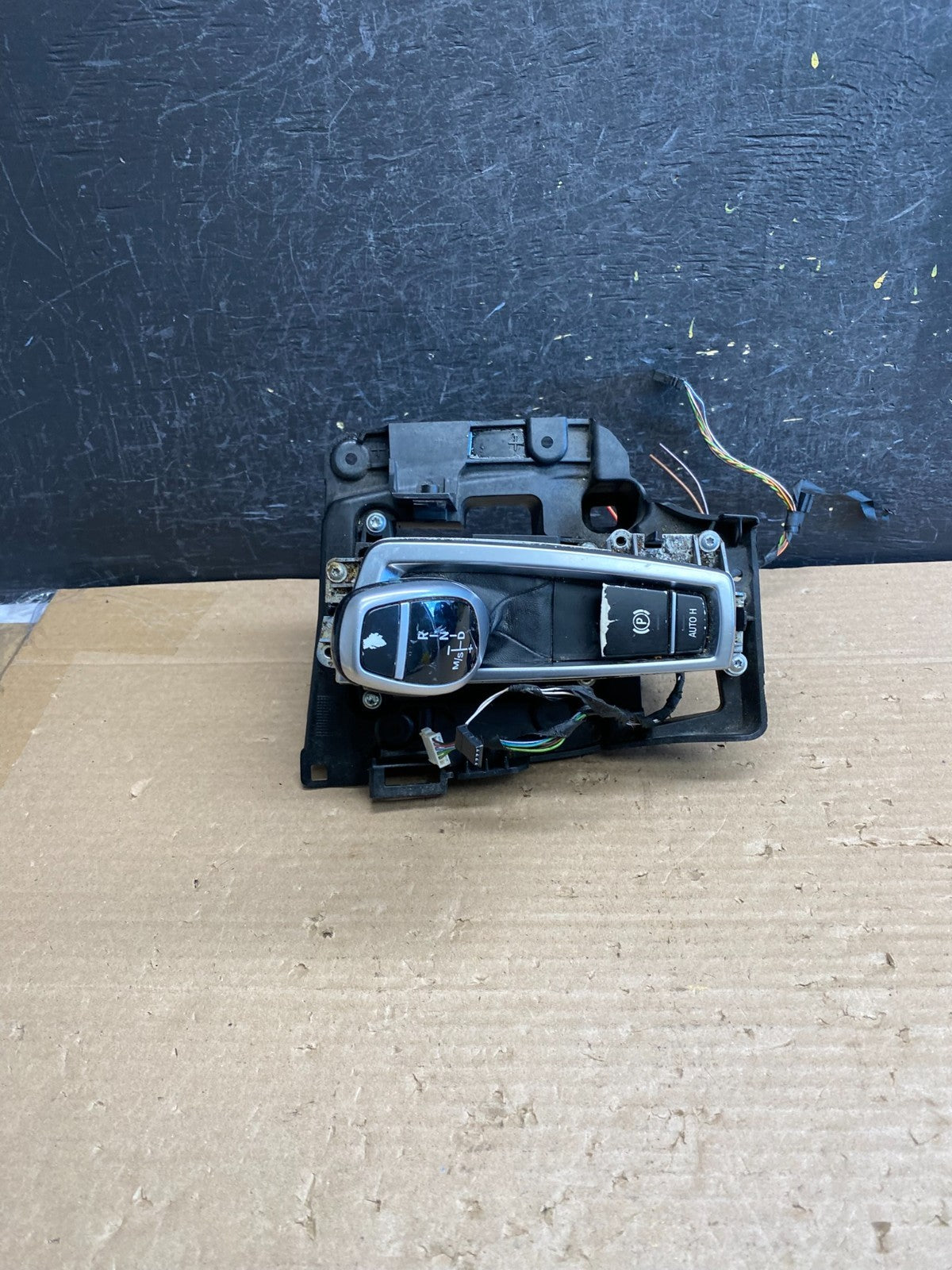 2011-2017 BMW 528I 535I F10 Auto Gear Selector Transmission Shifter AG6226 DG1