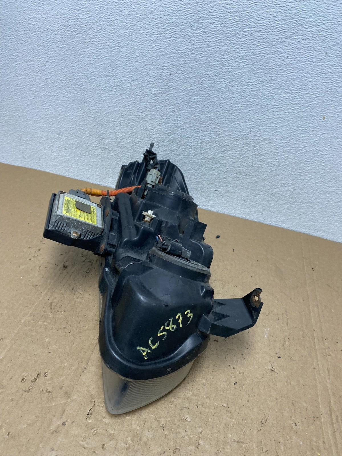 2002-2003 Nissan Maxima Left Driver LH Headlight Xenon HID AC5873 DW8