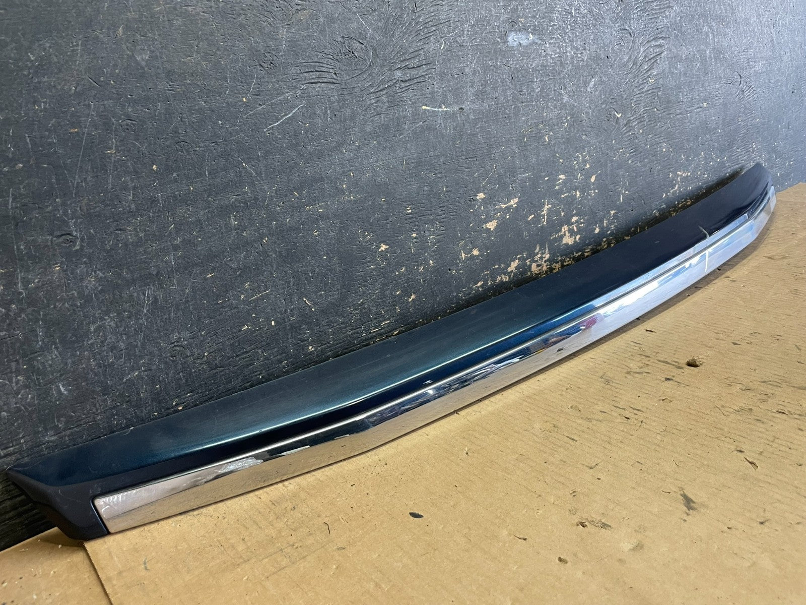 2008 to 2012 Land Rover LR2 Rear Tail Gate Camera Molding AA59432