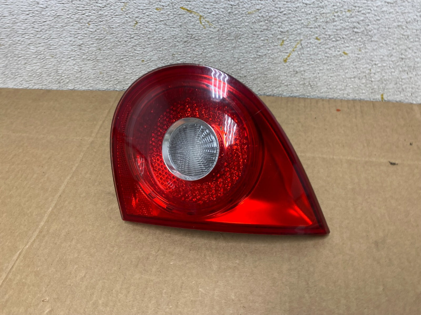 2006 - 2009 Volkswagen Golf Right Passenger Rh Tail Light Inner Trunk O6682 DW1