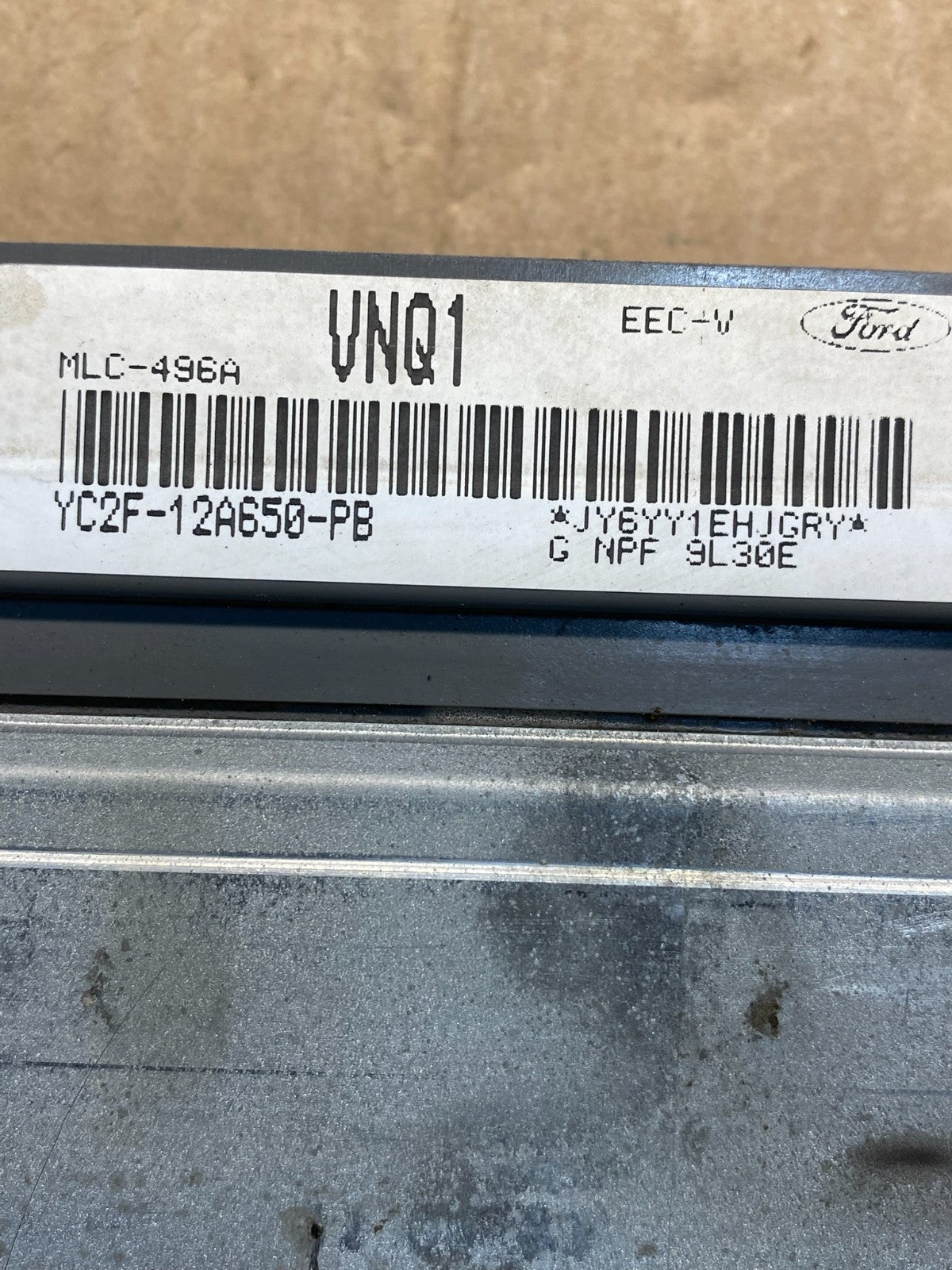2000 Ford Van E150 E250 5.4L Ecm Engine Computer Module ECU PCM AE7670 DW2