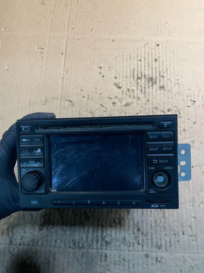2010 to 2011 Nissan Versa Am Fm Cd Player Radio Receiver 25915zw80b V2026 DG0