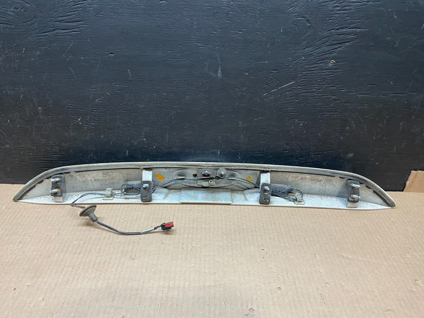 2013 to 2016 Ford Escape Rear Trunk Molding Trim E8598 PS6