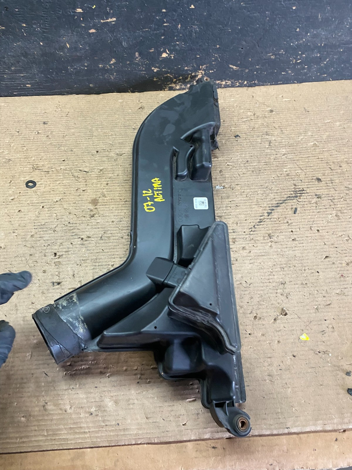2007 to 2012 Nissan Altima Upper Air Intake Duct  16554JA100 S3528 DG6