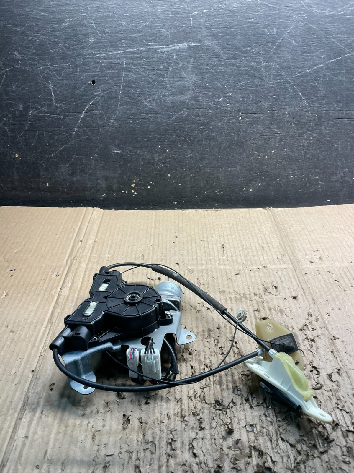 2011 to 2017 Nissan Quest Rear Left Side Power Sliding Door Motor Wire Y0011 DG4