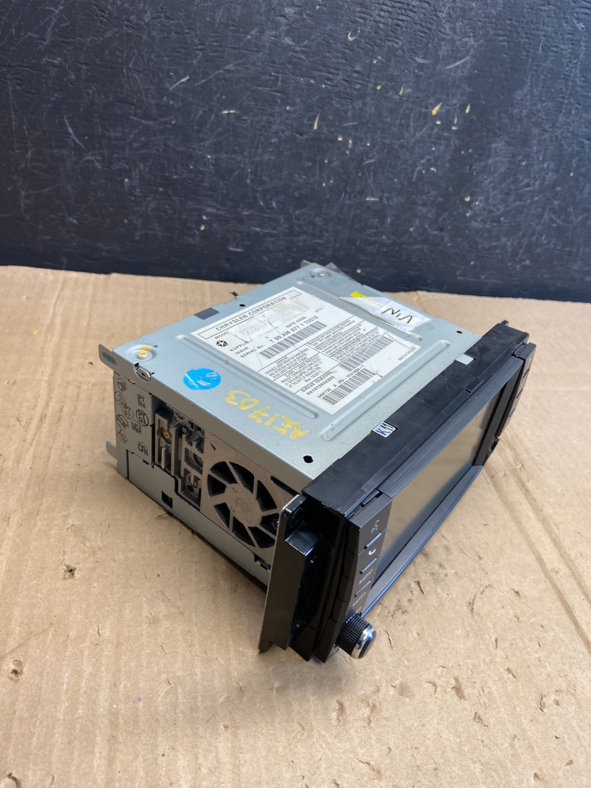 2011-2016 Chrysler Town Country Screen Display Player Satelite Radio AE1703 DG2