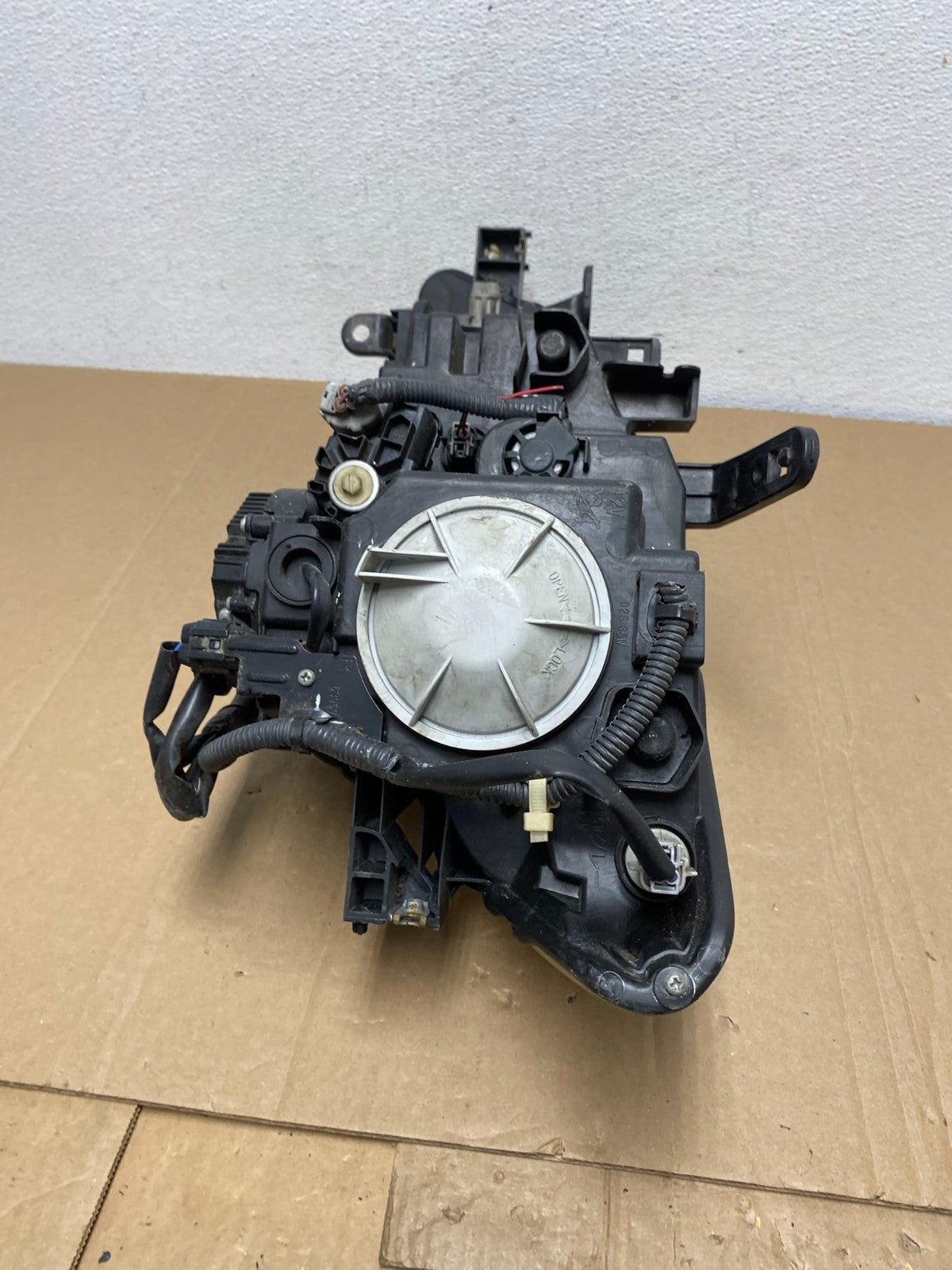 2011 to 2014 Nissan Murano Headlight Right Passenger Rh Xenon Hid AC5568 DW6