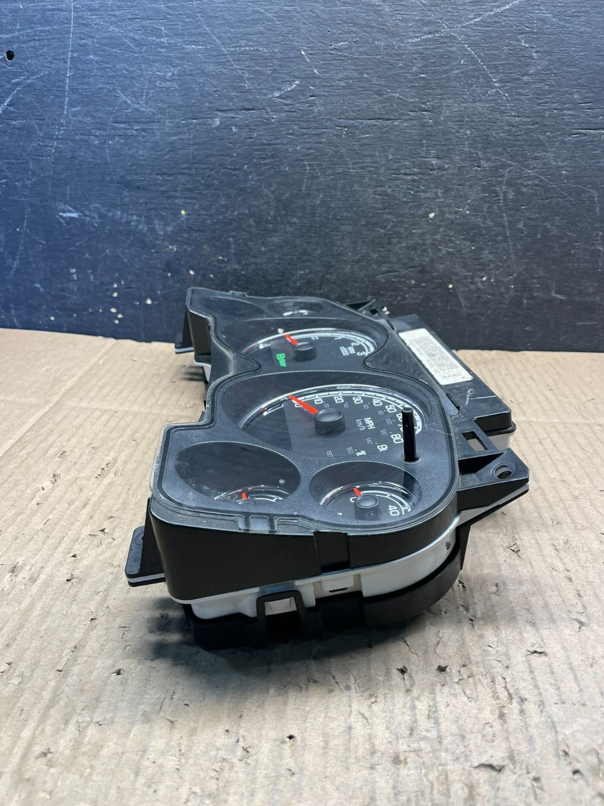 2008 to 2011 Chevrolet Tahoe Hybrid Cluster Gauge Speedometer ECM S2327 DG2