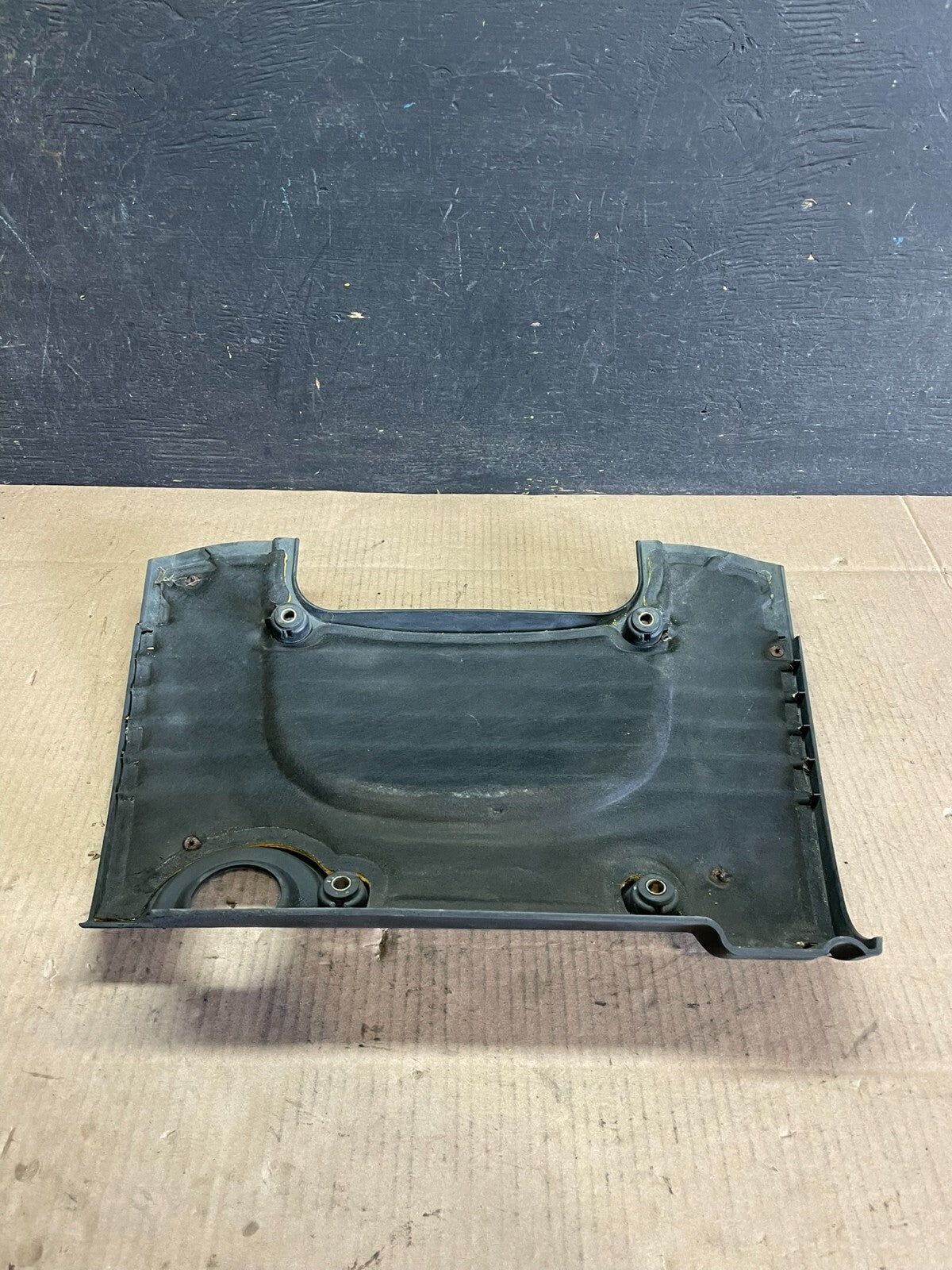 2002 to 2005 Hyundai Sonata 2.4L Engine Trim Cover J6920 PS4