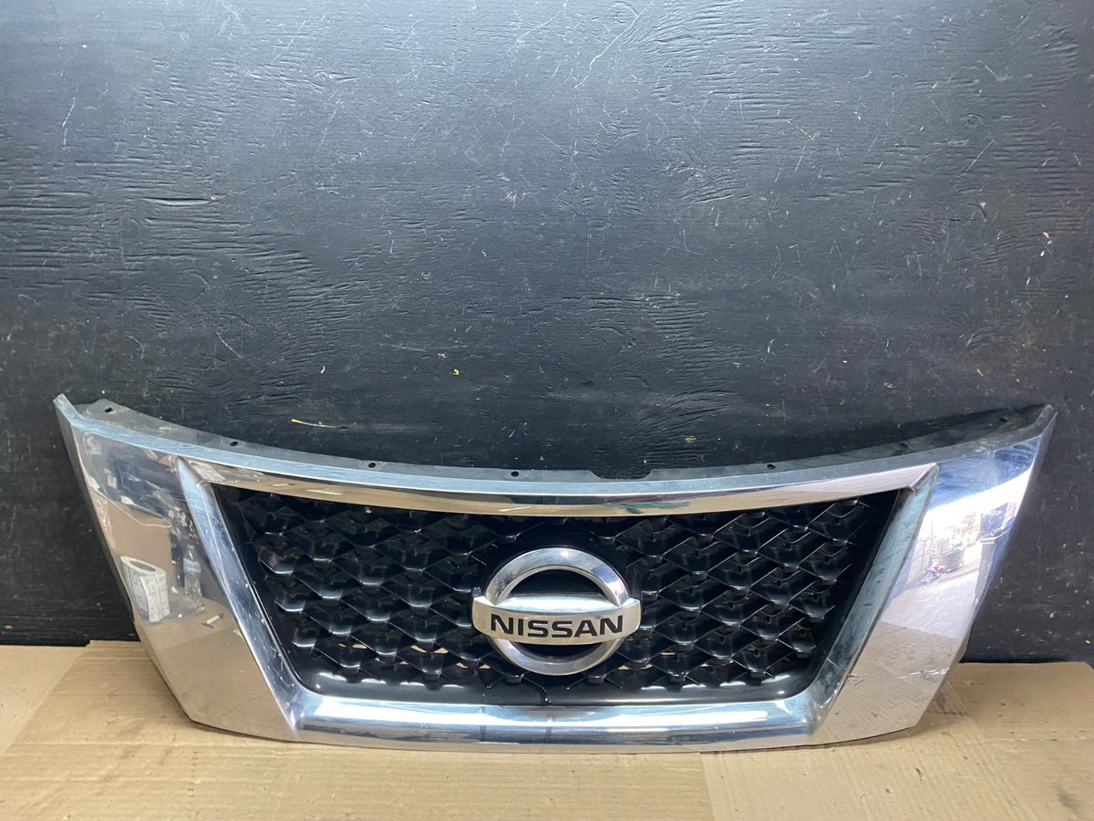 2013 to 2016 Nissan Pathfinder Front Upper Chrome Grill Grille V3330 DG0