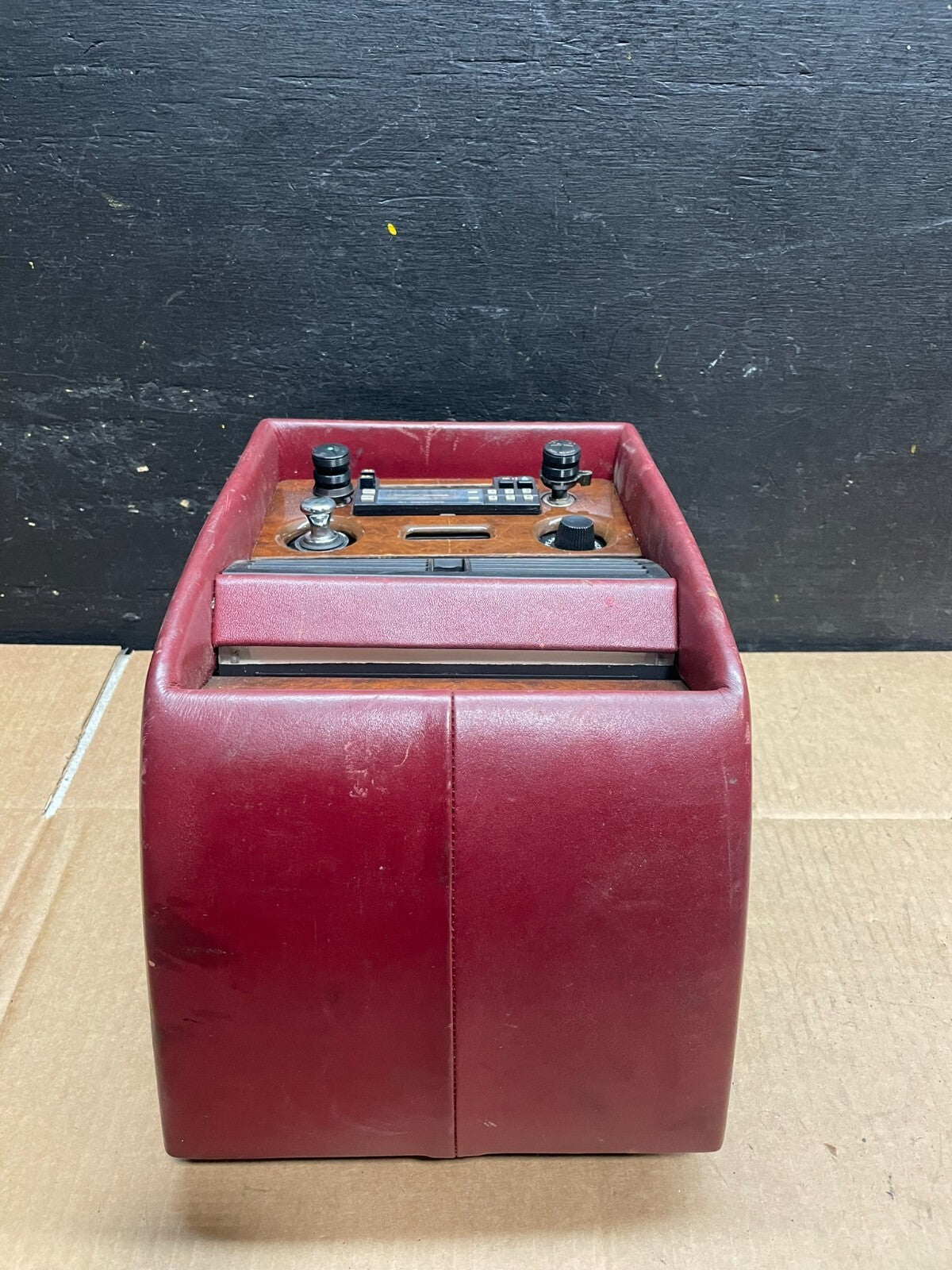 1982 to 1992 Rolls Royce Silver Radio Unit Console N42540
