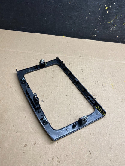 2006 to 2010 Volkswagen Passat Radio Dashboard Bezel Trim Cover t9260 DG3