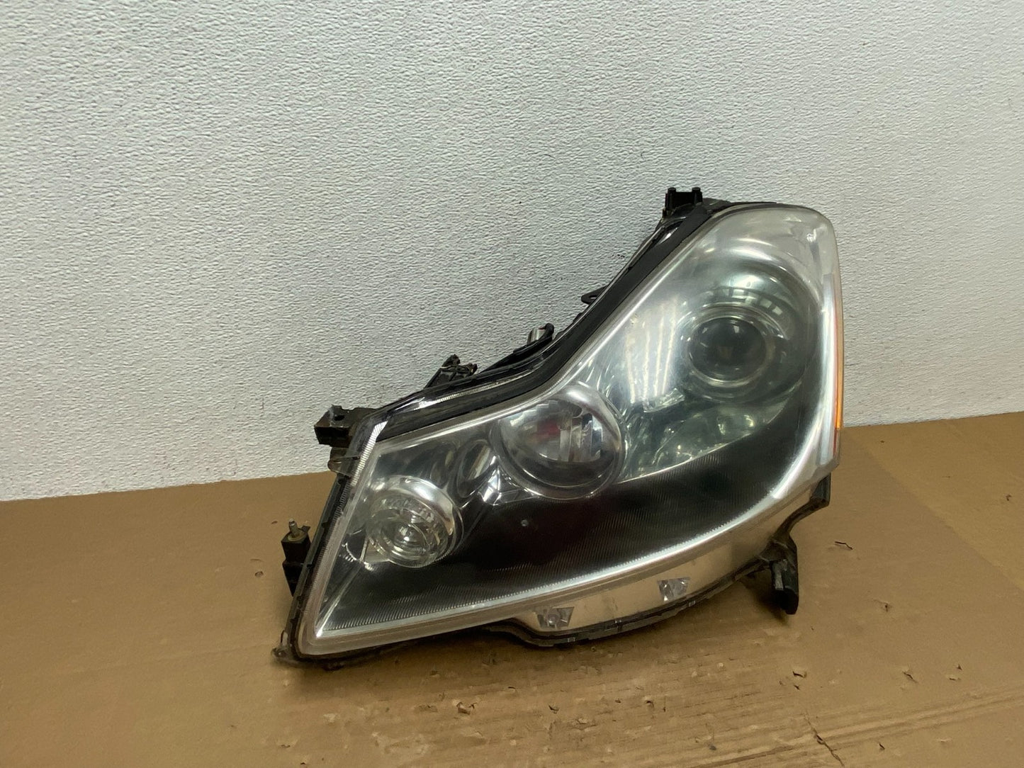 2006 to 2010 Infiniti M35 Left Driver Side Hid Xenon Headlight AD4258 DW2