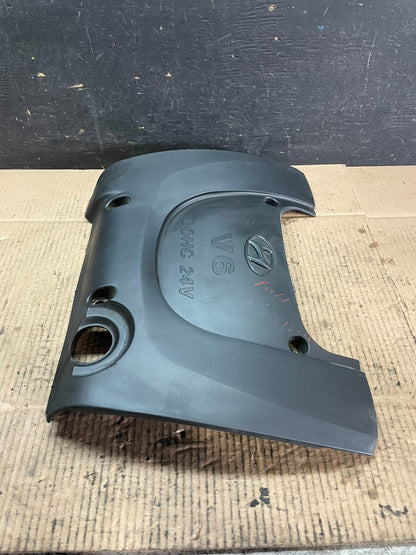 2002 to 2005 Hyundai Sonata 2.4L Engine Trim Cover J4198 PS2