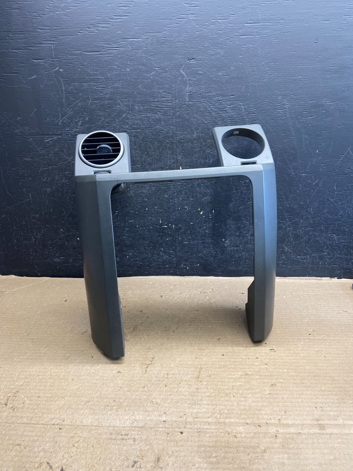 2005-2009 Land Rover LR3 Center Dashboard Air Vent AH3993 DG0