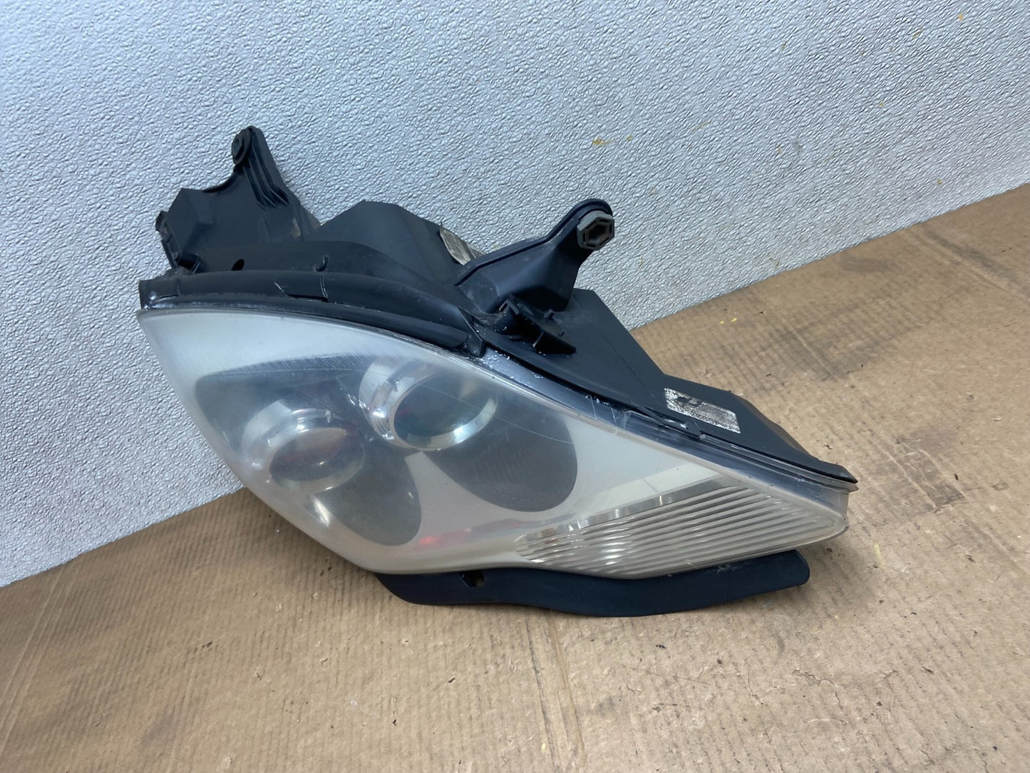 2007-2012 Gmc Acadia Halogen Headlight Right Passenger Side AA6527 DW1