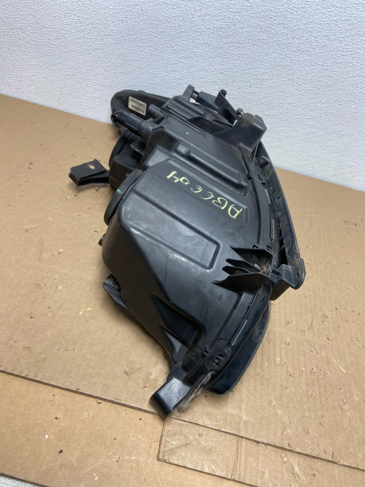 2013 to 2016 Ford Fusion Right Passenger Rh Side Headlight AB6604 DW8