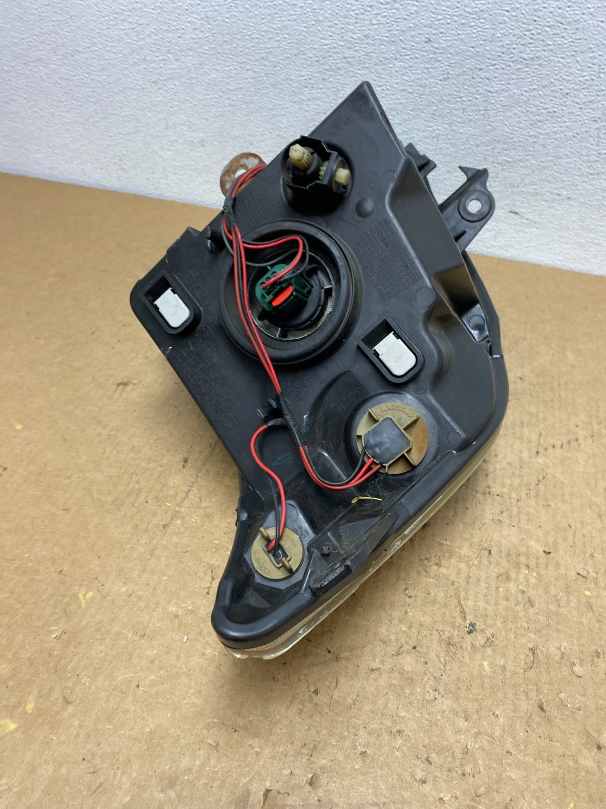 2010 2011 2012 Nissan Sentra Halogen Right Passenger RH Side Headlight AC3620 DW7