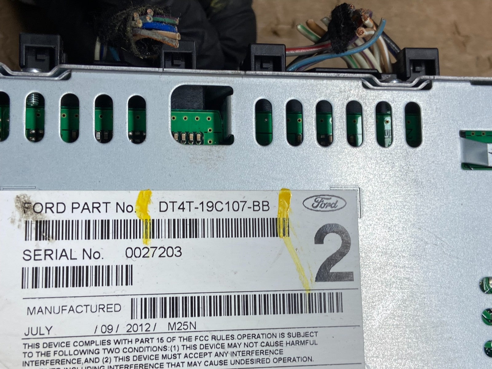 2013 to 2014 Ford Edge AM/FM Radio Reciever OEM w9833 DG5