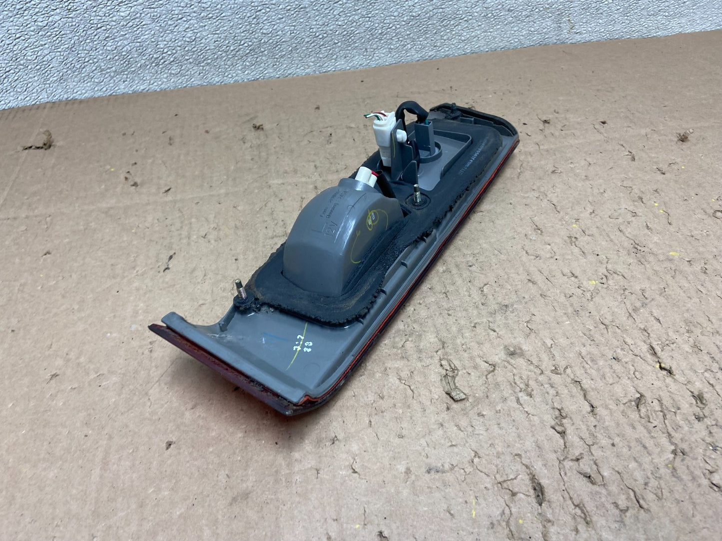 1997 1998 1999 Toyota Camry Tail Light Inner Left Driver LH Inner Oem Y3016 DW5