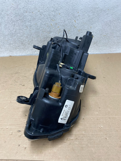 2008 to 2016 Chrysler Town and Country Left Driver Lh Side Headlight AH9481 DW6
