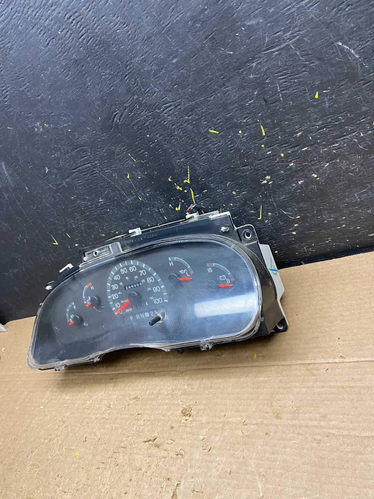 1997 to 2003 Ford E350 VAN Gauge Speedometer Cluster Oem w3008 DG3