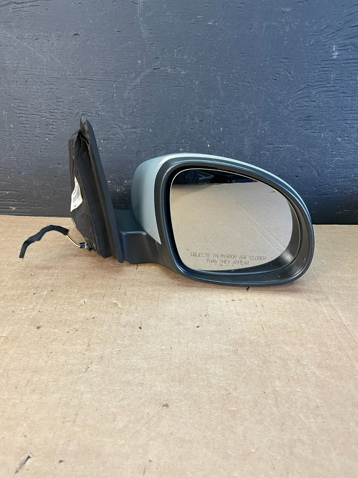 2009 to 2018 Volkswagen Tiguan Right Passenger View Door Mirror AE8347 DW8