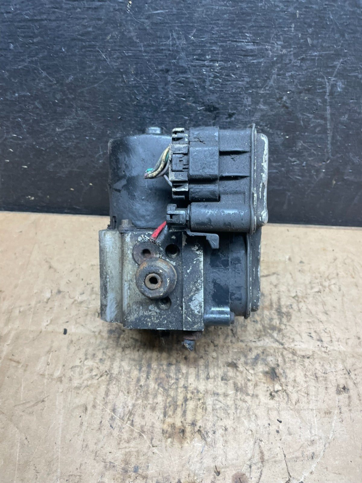 2005 - 2007 Chevy Express GMC Savana 1500 2500 ABS Anti Lock Brake Pump r4405 DG3