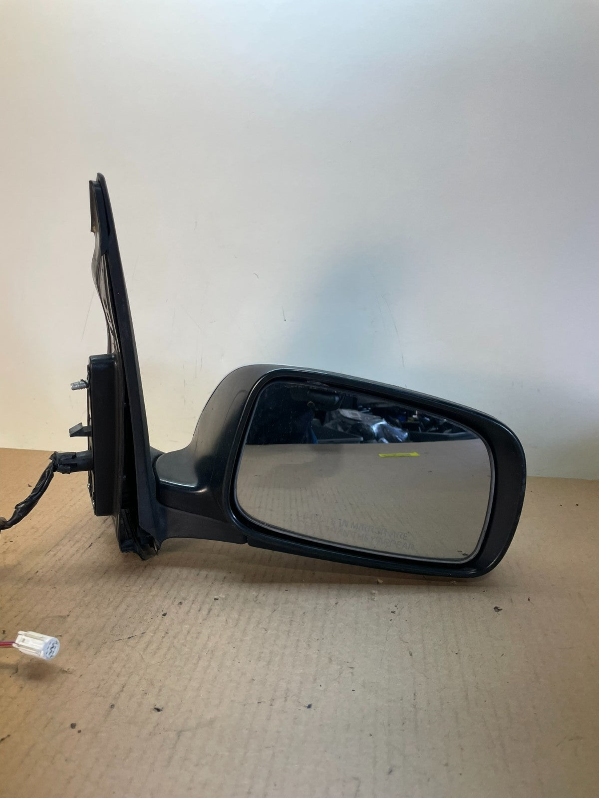 2004 to 2009 Toyota Prius Right Passenger RH Side View Door Mirror AI4153 DG9