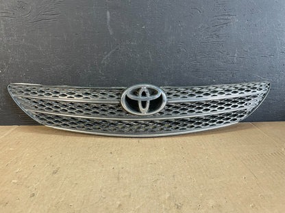 2002 2003 2004 Toyota Camry Front Upper Grill Grille AD5779 DG0