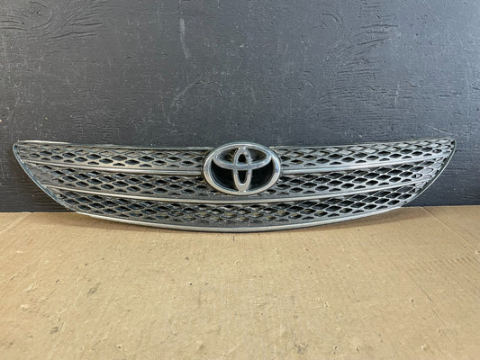 2002 2003 2004 Toyota Camry Front Upper Grill Grille AD5779 DG0