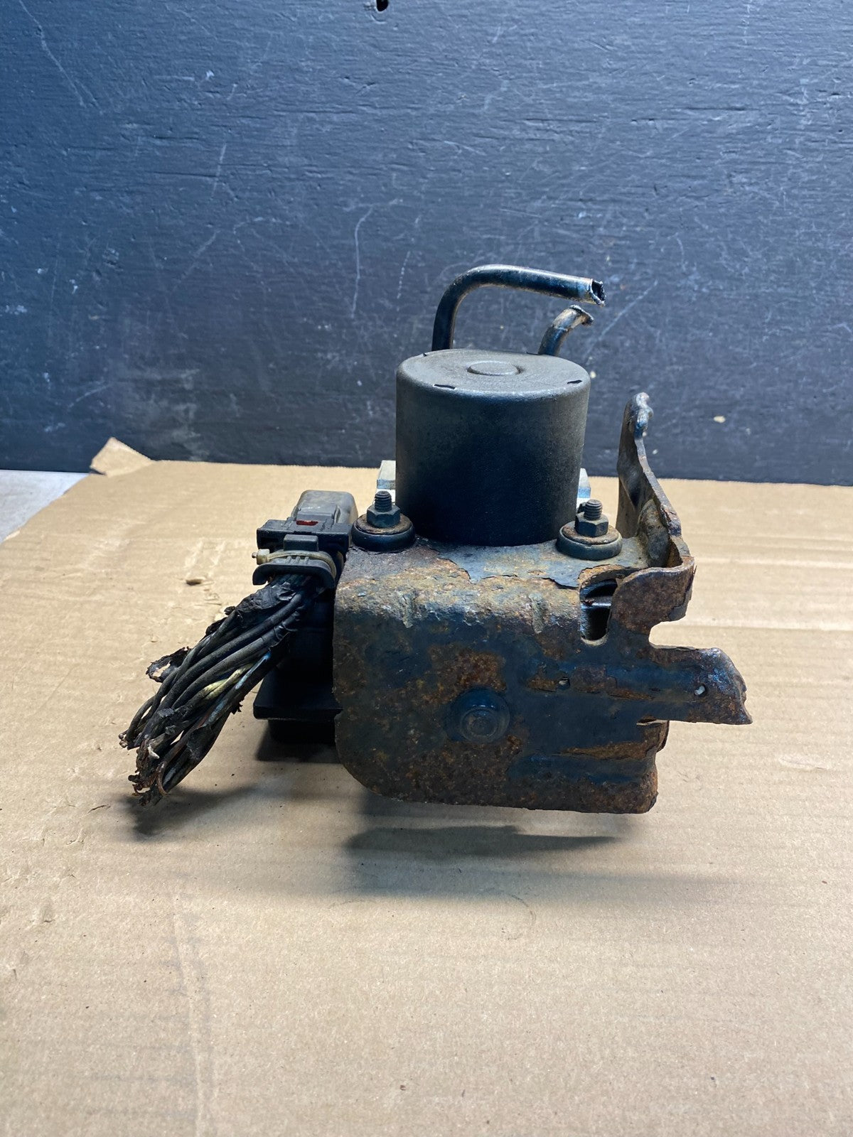 2009 2010 Chevrolet Tahoe Suburban ABS Anti Lock Brake Pump 20787881 af0007 DG4