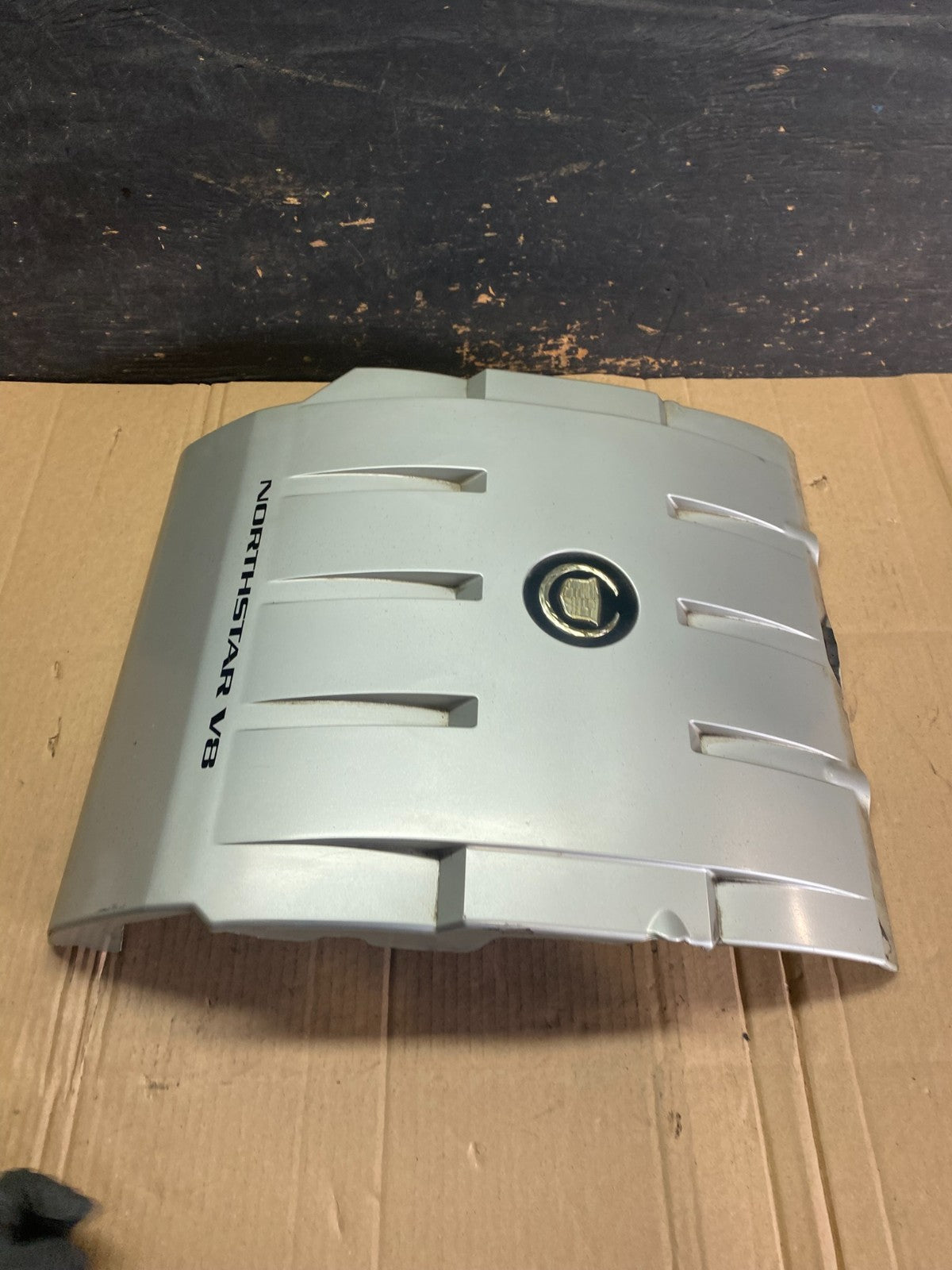 1997 to 2004 Cadillac Deville Seville Northstar Engine Motor Cover s5981 DG2