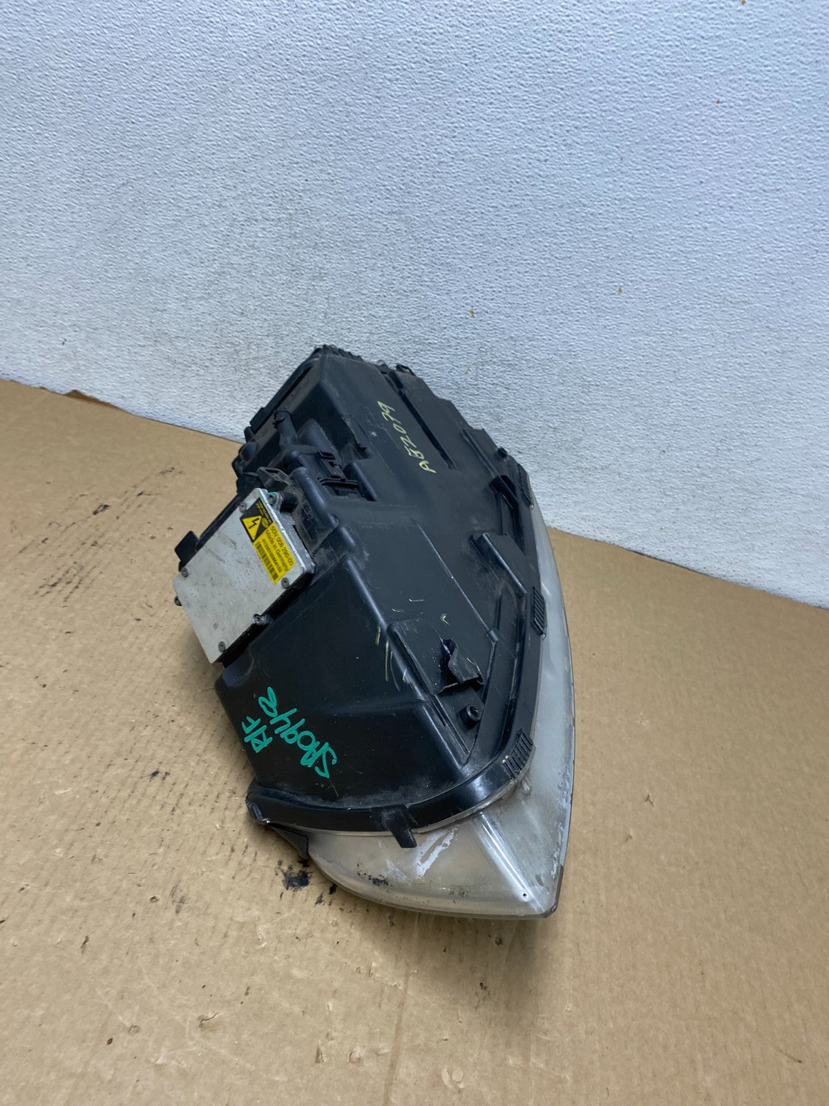 2004 - 2005 Audi A8 Right Passenger RH Headlight AFS Xenon HID AG2079 DW10