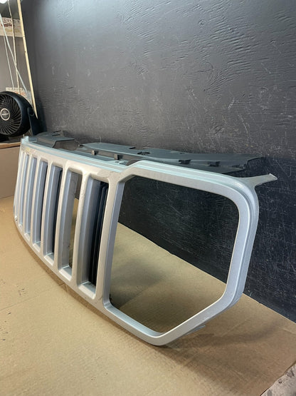 2008 2009 2010 2011 2012 Jeep Liberty Front Upper Grill Grille AF5205 DG2