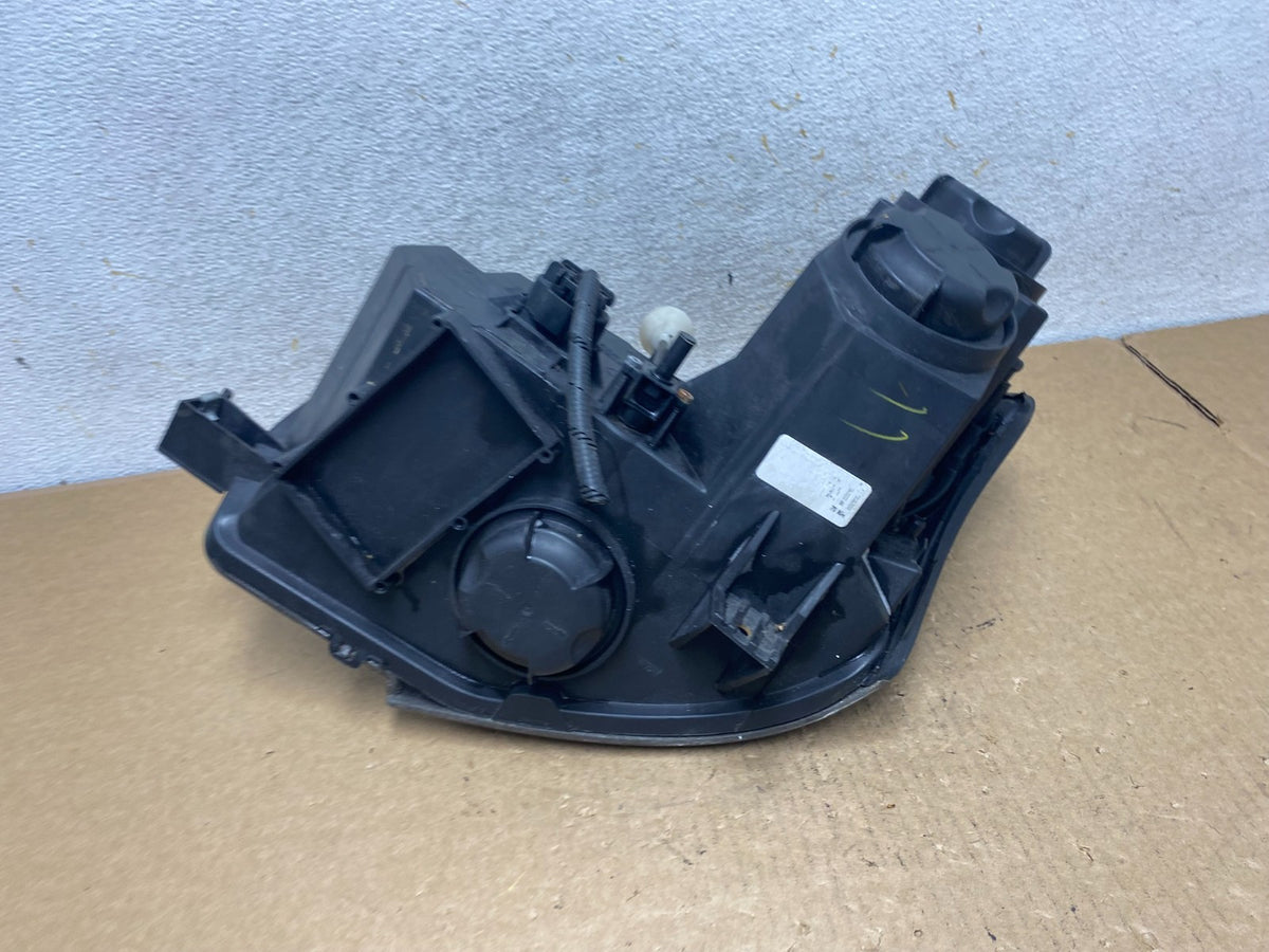 2003 to 2007 Cadillac CTS Right Passenger RH Halogen Headlight AI3492 DW7