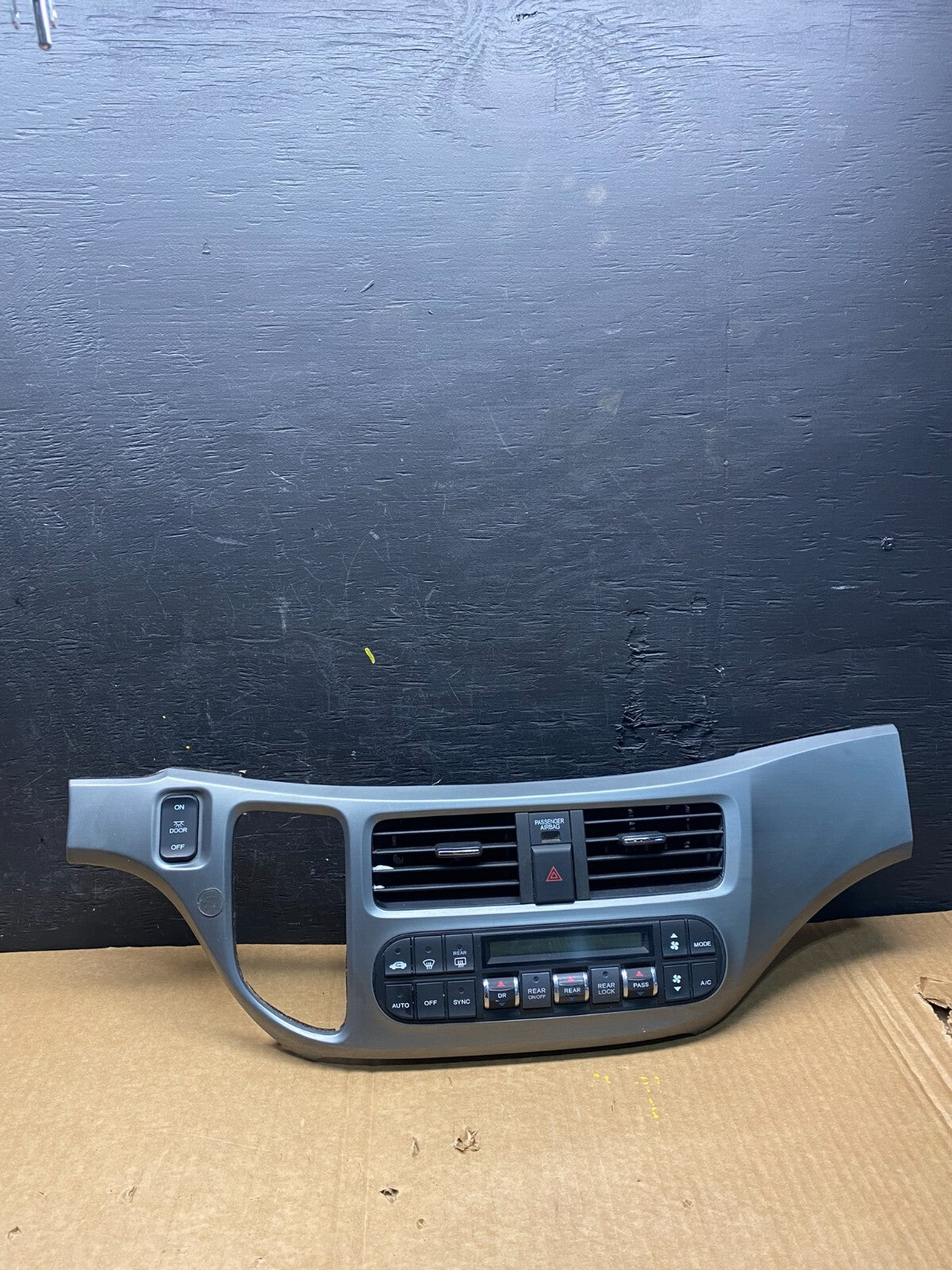 2005 to 2010 Honda Odyssey  Radio Climate Control Dash Trim Bezel H8002 DG10