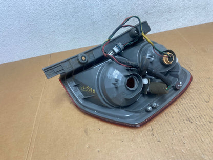 2003 2004 2005 Honda Pilot Left Driver LH Side Tail Light AE0540 LK5