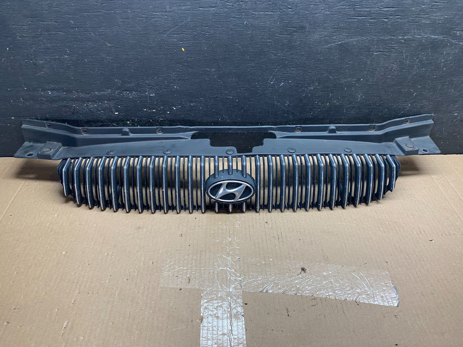 2000 Hyundai Sonata Front Grill Grille A8520 OEM0