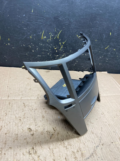 2010 - 2014 Subaru Outback Radio Console Dashboard Center Panel Trim Y8030 DG2
